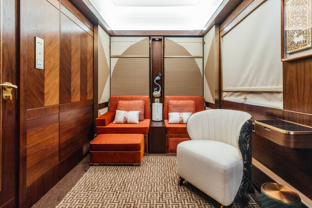 Your Hotel on Wheels
