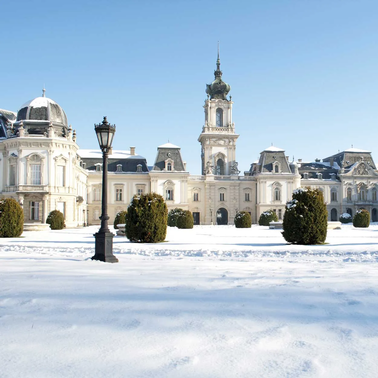 KESZTHELY-palace